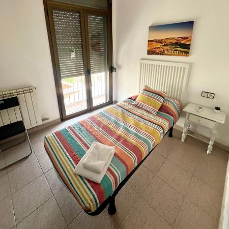 Hostal La Masia Manresa Kültér fotó