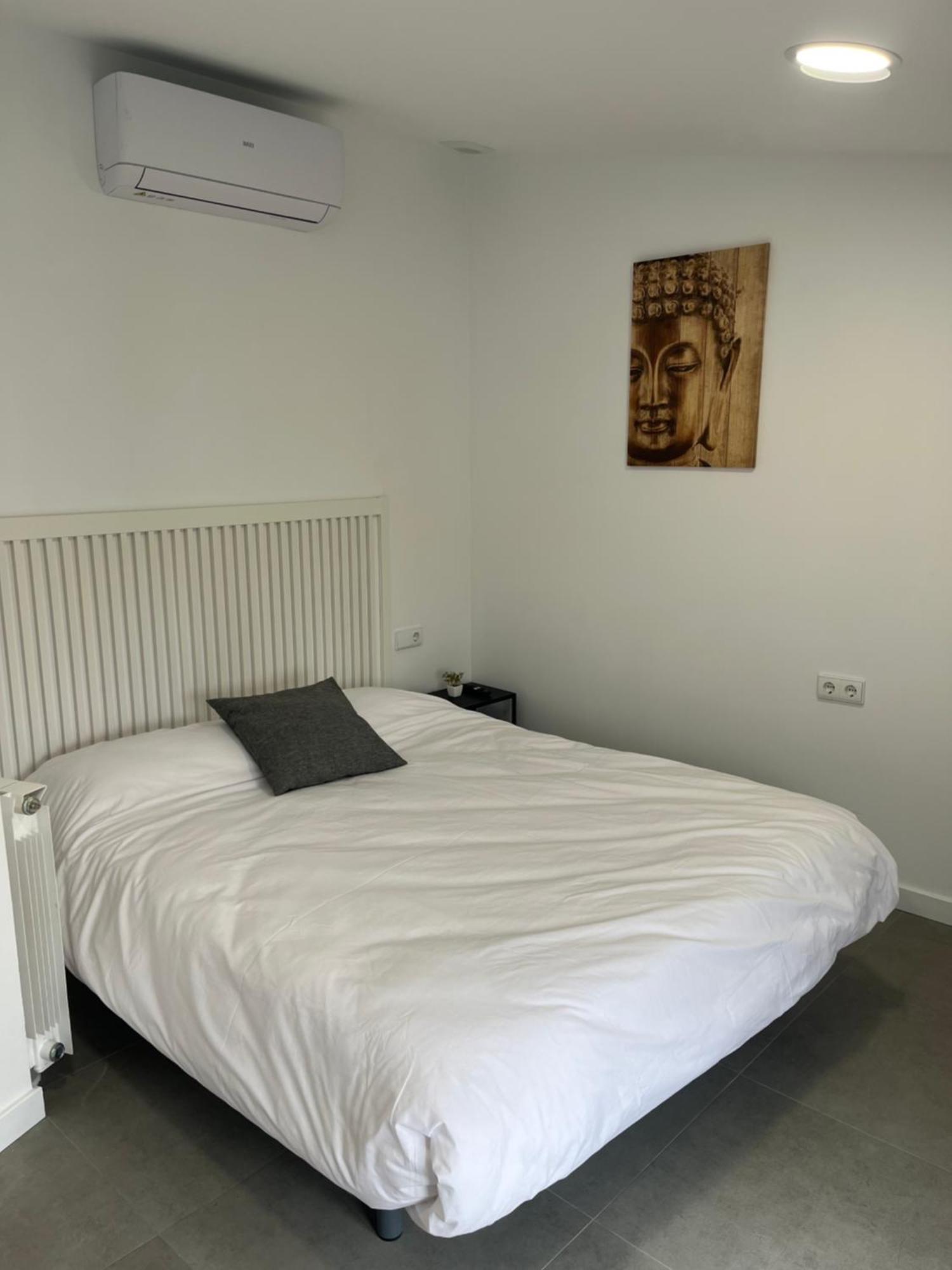 Hostal La Masia Manresa Szoba fotó