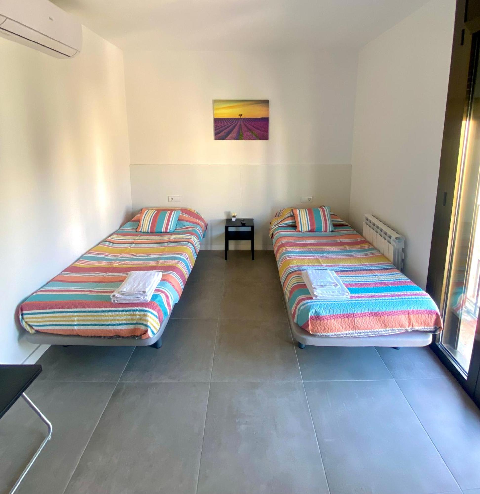 Hostal La Masia Manresa Kültér fotó