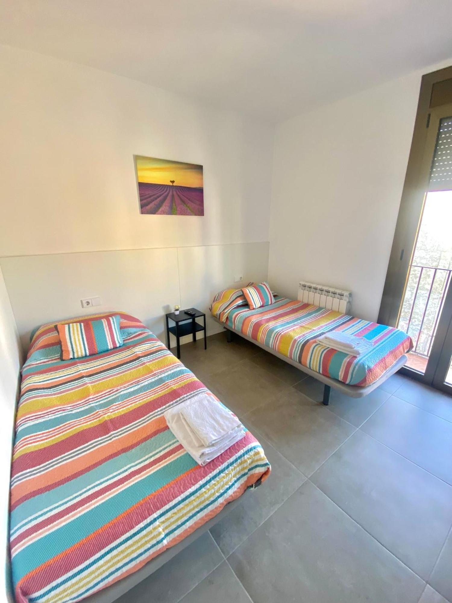 Hostal La Masia Manresa Kültér fotó