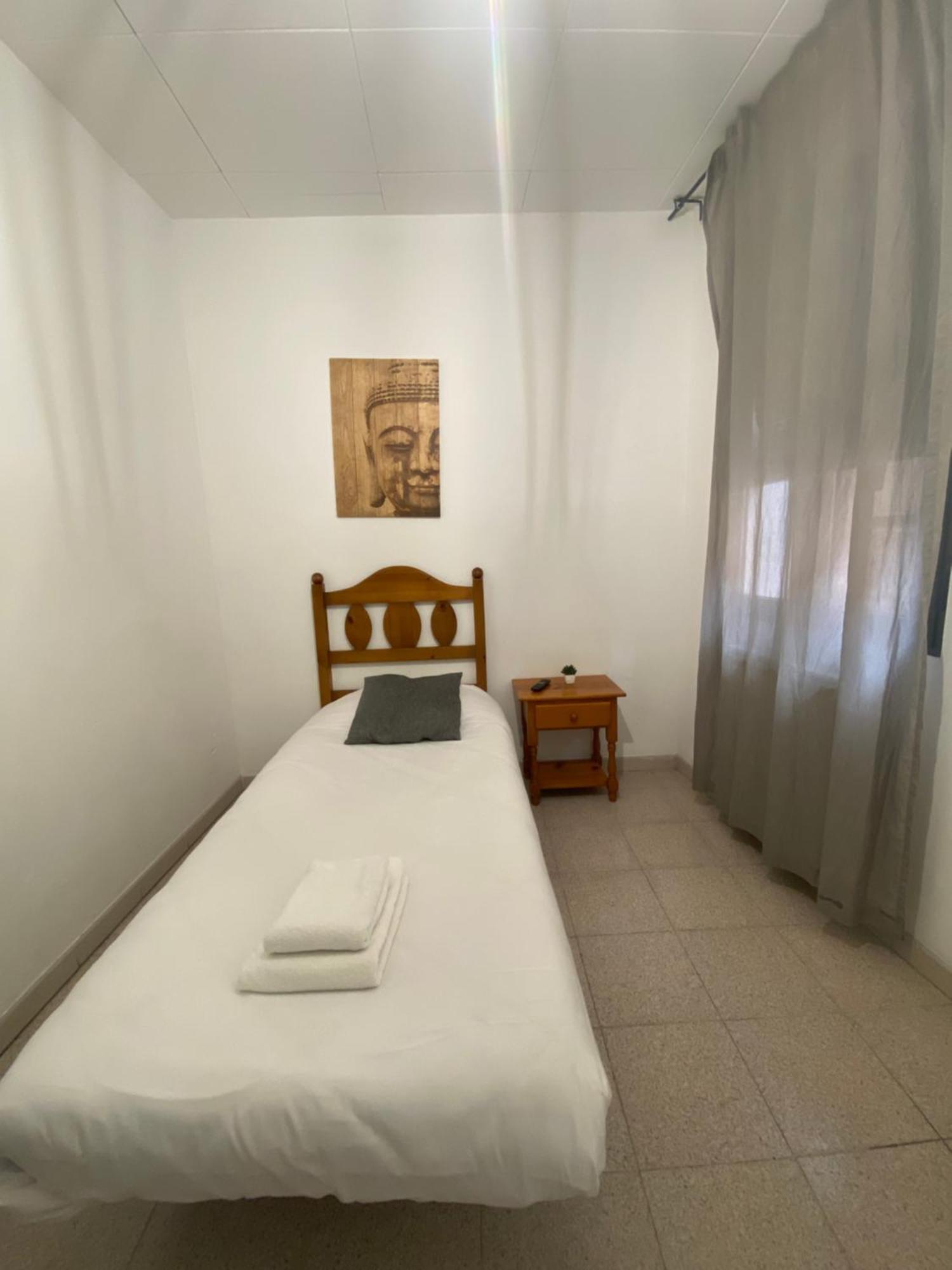 Hostal La Masia Manresa Kültér fotó